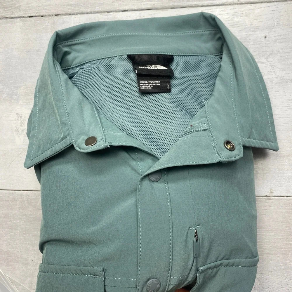 The North Face Mens Large Green Long Sleeve Vented Trail Hiking Button Up Shirt